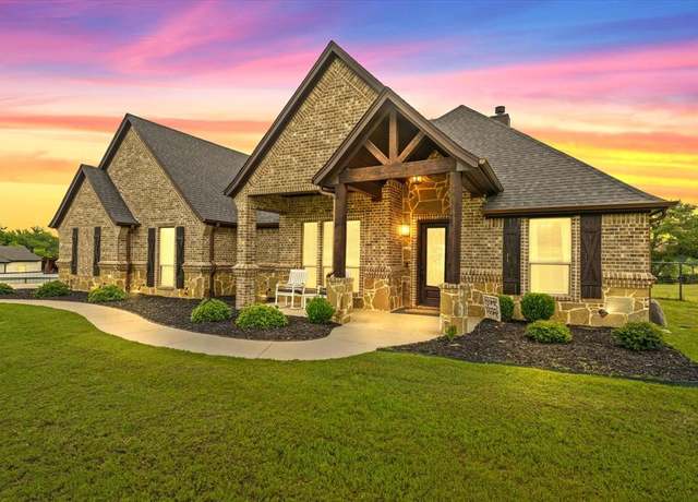 Property at 3236 N Cardinal Rd, Reno, TX 76020, 4 beds, 2 baths