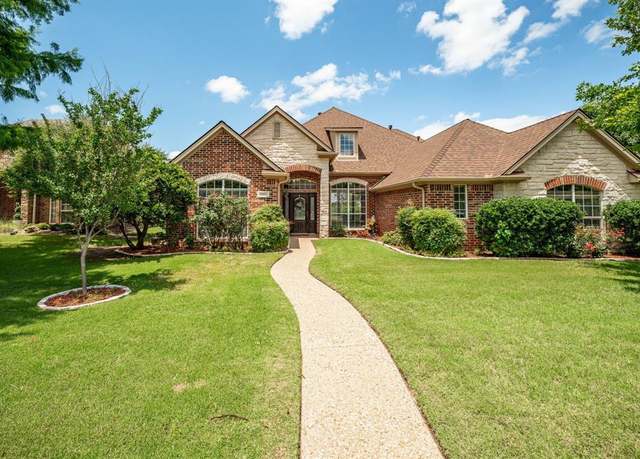 Property at 2509 Waters Edge Dr, Granbury, TX 76048, 4 beds, 3 baths