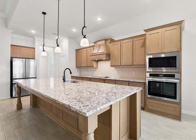 Property at 212 Skyward Ln, Caddo Mills, TX 75135, 4 beds, 3 baths