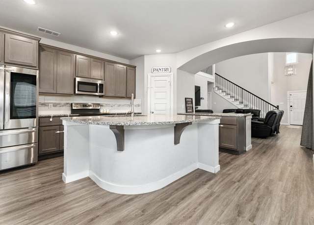 Property at 2824 Lolita Way, Forney, TX 75126, 4 beds, 3 baths