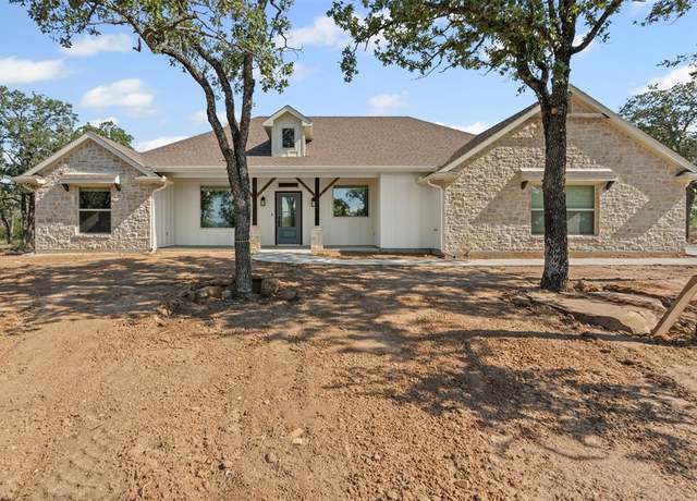 Property at 130 Sportsman Dr, Mineral Wells, TX 76067, 3 beds, 2 baths