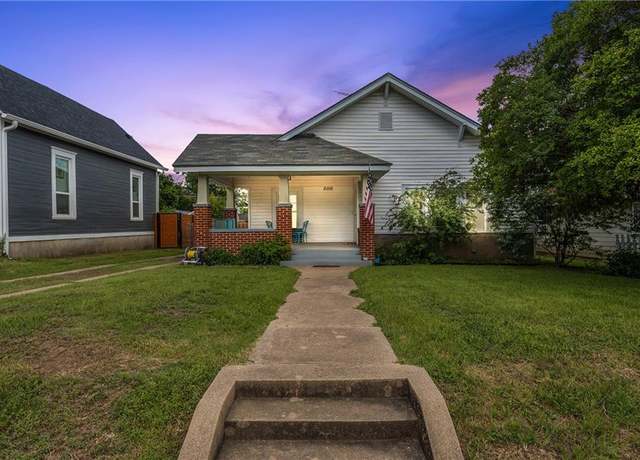 Property at 2016 Gorman Ave, Waco, TX 76707, 2 beds, 1.5 baths