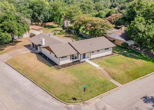 Property at 5801 Wedgworth, Fort Worth, TX 76133, 3 beds, 2 baths