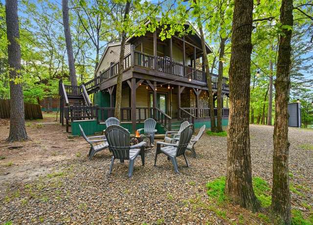 Property at 134 Split Shot Cir, Broken Bow, OK 74728, 4 beds, 3.5 baths