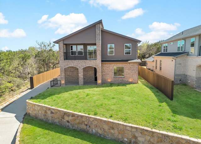 Property at 4600 Eagle Nest Ct, Granbury, TX 76048, 4 beds, 2.5 baths