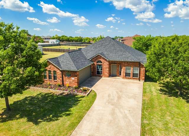 Property at 921 Mallory Dr, Midlothian, TX 76065, 3 beds, 2 baths