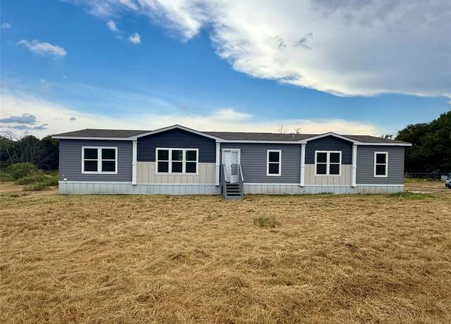 Property at 12918 Cleburne Hwy, Cresson, TX 76035, 4 beds, 3 baths