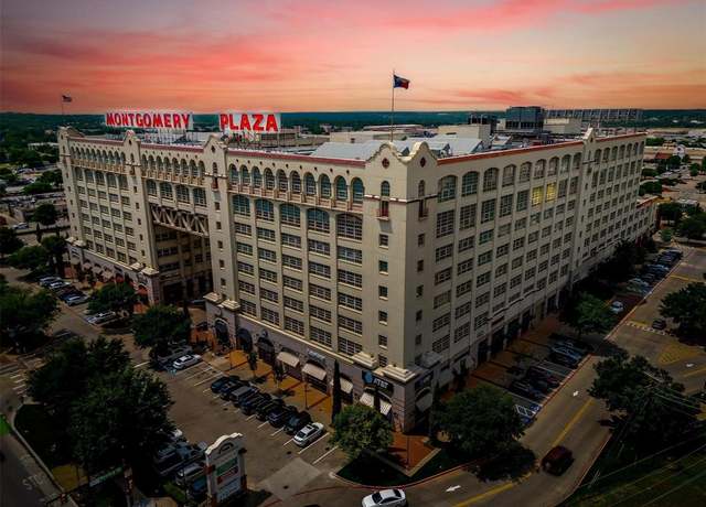 Property at 2600 W 7th St #2746, Fort Worth, TX 76107, 3 beds, 2.5 baths