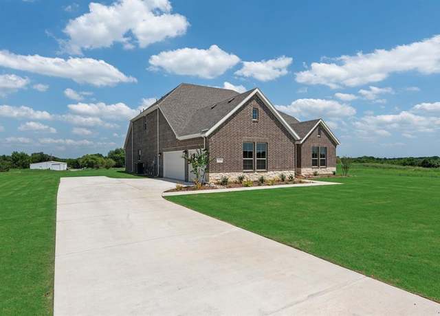 Property at 325 Cofer Rd, Leonard, TX 75452, 4 beds, 3.5 baths