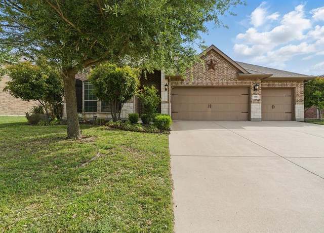 Property at 1553 Salado Trl, Weatherford, TX 76087, 3 beds, 2 baths