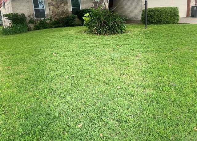 Property at 2551 Mossglen Dr, Dallas, TX 75227, 3 beds, 2 baths