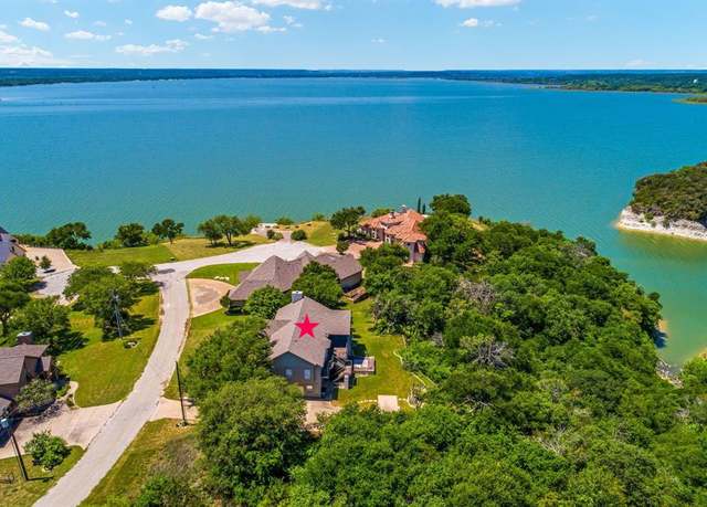 Property at 1239 Overlook Ct, Whitney, TX 76692, 3 beds, 3 baths