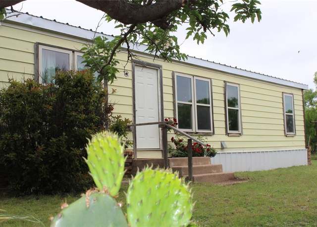 Property at 8402 Spinks Rd, Abilene, TX 79603, 4 beds, 2 baths