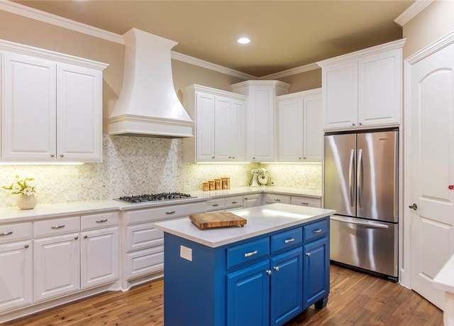 Property at 33 Glistening Pond Dr, Frisco, TX 75034, 4 beds, 4 baths