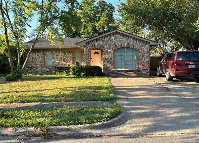 Property at 614 E Daugherty Dr, Garland, TX 75041, 2 beds, 1 bath