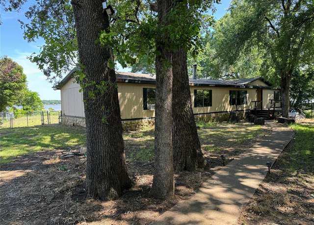 Property at 246 Overlook Trl, Gun Barrel City, TX 75156, 4 beds, 2 baths