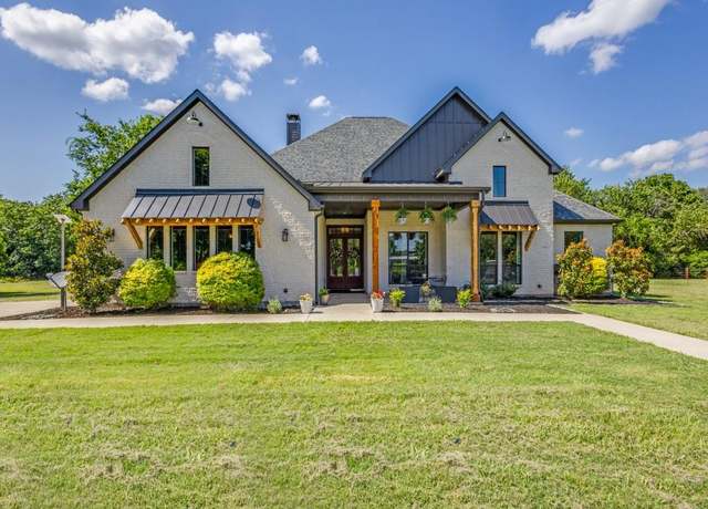 Property at 31665 Fm 121, Tioga, TX 76271, 3 beds, 3.5 baths