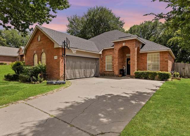 Property at 708 Hummingbird Trl, Crowley, TX 76036, 3 beds, 2 baths