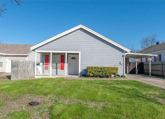 Property at 111 5 Pts, Waxahachie, TX 75165, 3 beds, 2 baths