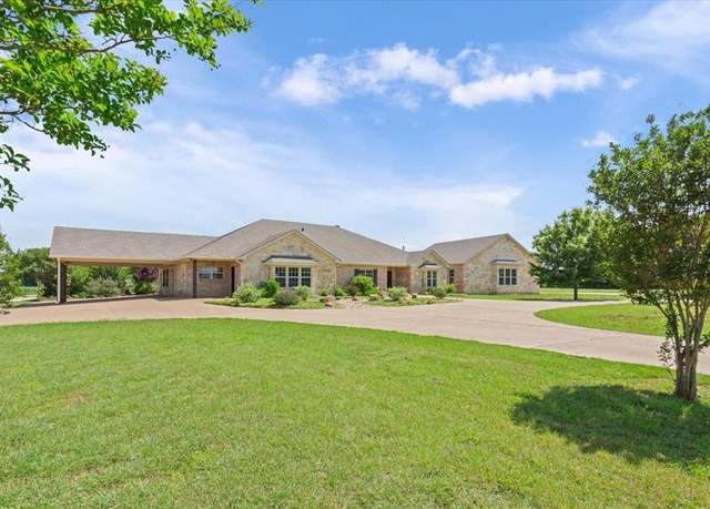 Property at 3439 Willow Branch Rd, Mcgregor, TX 76657, 3 beds, 3 baths