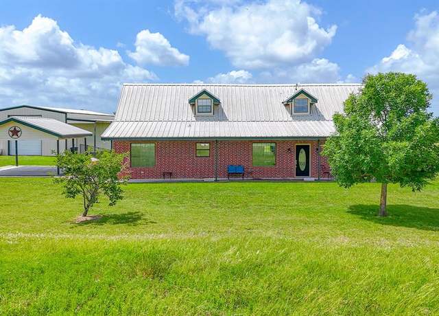 Property at 4511 W State Highway 22, Corsicana, TX 75110, 4 beds, 2 baths