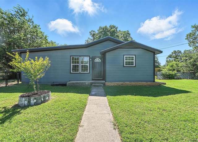 Property at 1003 SE 1st Ave, Mineral Wells, TX 76067, 3 beds, 1 bath