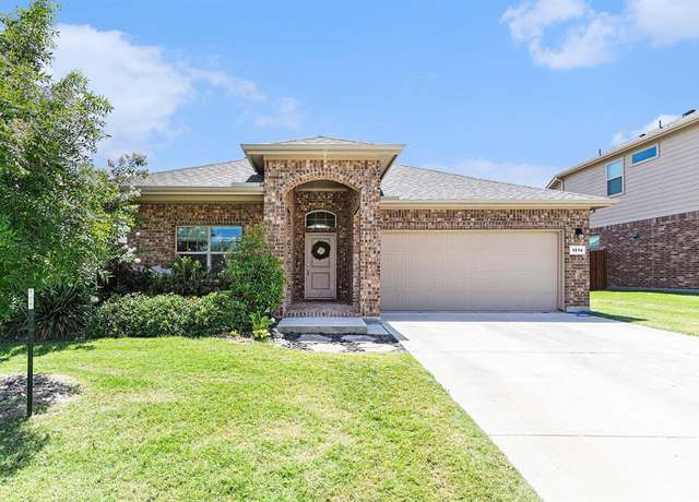 Property at 1214 Burlingame Dr, Cleburne, TX 76033, 4 beds, 2 baths