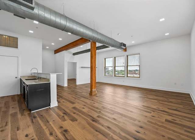 Property at 2502 Live Oak St #331, Dallas, TX 75204, 2 beds, 2 baths