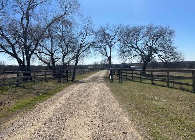 Property at 694 Gilliam Rd, Bells, TX 75414, 3 beds, 2 baths