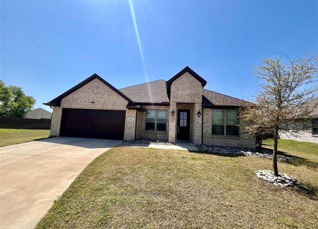 Property at 292 Lillian Ln, Waxahachie, TX 75165, 4 beds, 2 baths