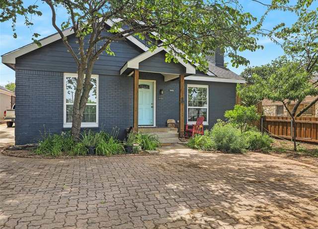 Property at 2522 W Jefferson Blvd, Dallas, TX 75211, 3 beds, 2 baths