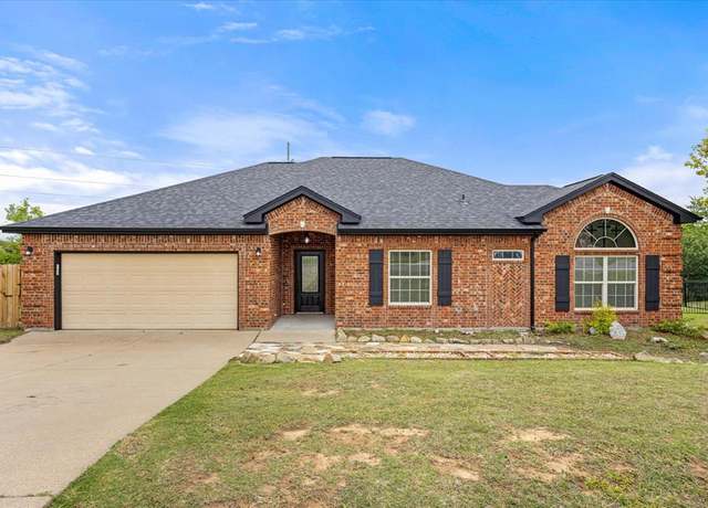 Property at 2935 Meandering Way, Granbury, TX 76049, 3 beds, 2 baths