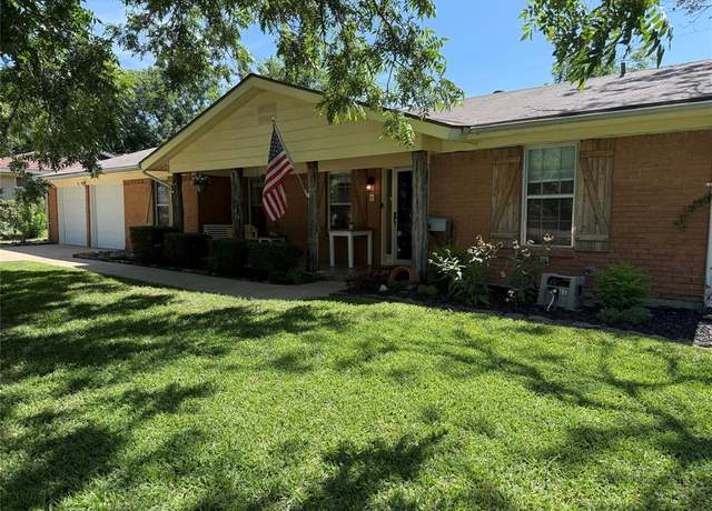 Property at 604 Caduceus Ln, Hurst, TX 76053, 3 beds, 2 baths