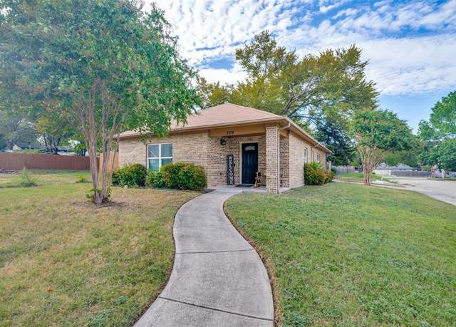 Property at 309 Emma Jane St, Rockwall, TX 75087, 3 beds, 2 baths