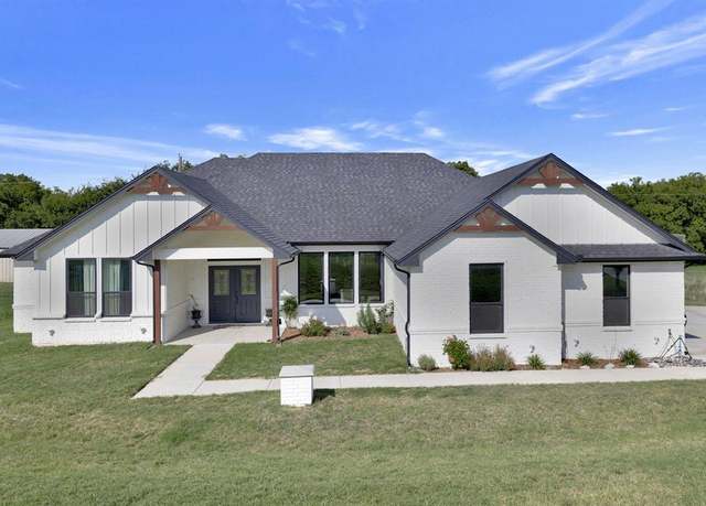 Property at 5564 Sheilagh Pl, Fort Worth, TX 76126, 4 beds, 2.5 baths