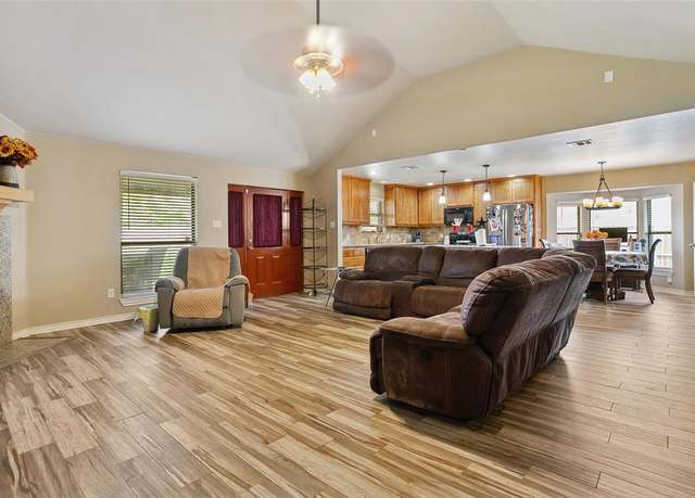 Property at 2718 Typhon Dr, Grand Prairie, TX 75052, 3 beds, 2 baths