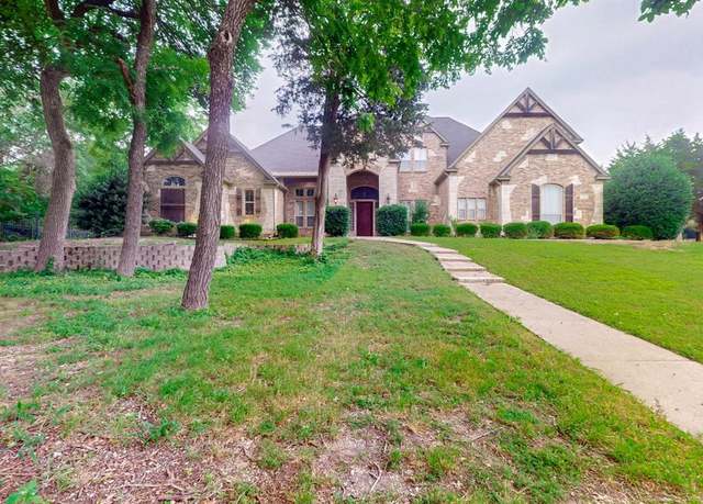 Property at 3851 Angela Ct, Midlothian, TX 76065, 5 beds, 4 baths