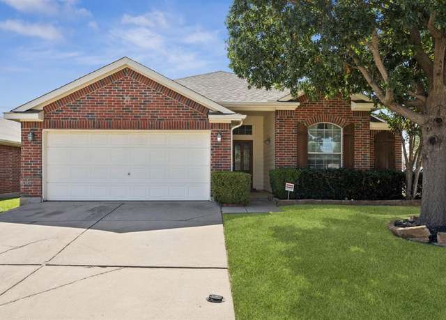Property at 8500 Field Creek Ct, Fort Worth, TX 76134, 4 beds, 2 baths
