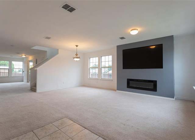 Property at 1300 Wind Star Way, Fort Worth, TX 76108, 3 beds, 2.5 baths