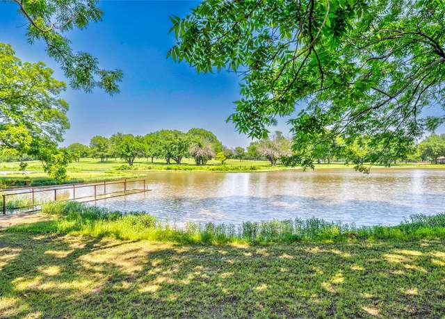 Property at 1276 County Road 260, Gainesville, TX 76240, 4 beds, 3.5 baths