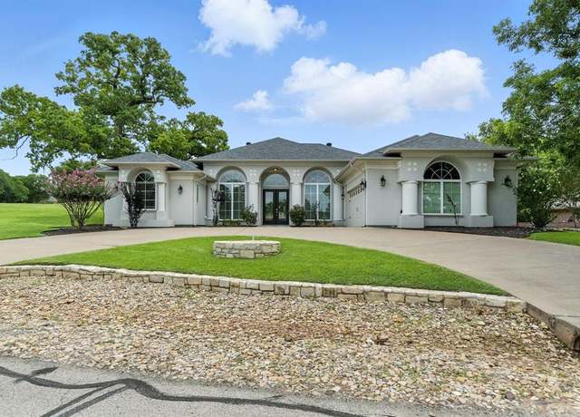 Property at 6408 Buena Vista Dr, Granbury, TX 76049, 4 beds, 3 baths