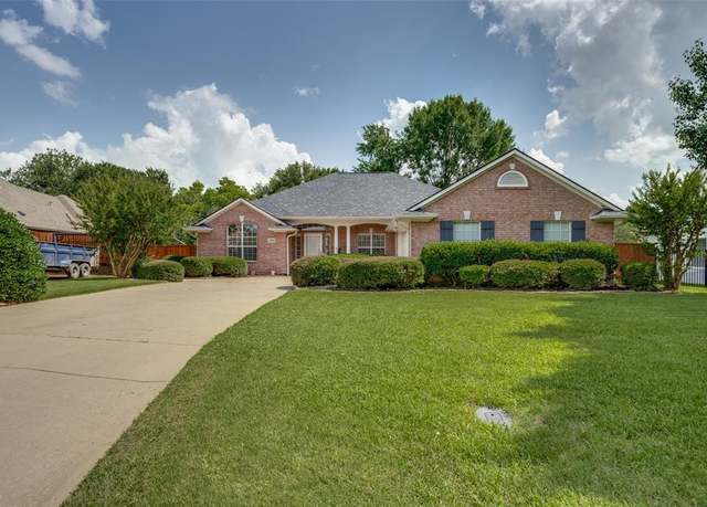Property at 2308 Auburn Ct, Sherman, TX 75092, 3 beds, 2 baths