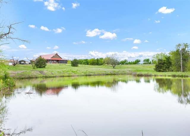 Property at 5555 Wright Rd, Sherman, TX 75092, 3 beds, 2.5 baths