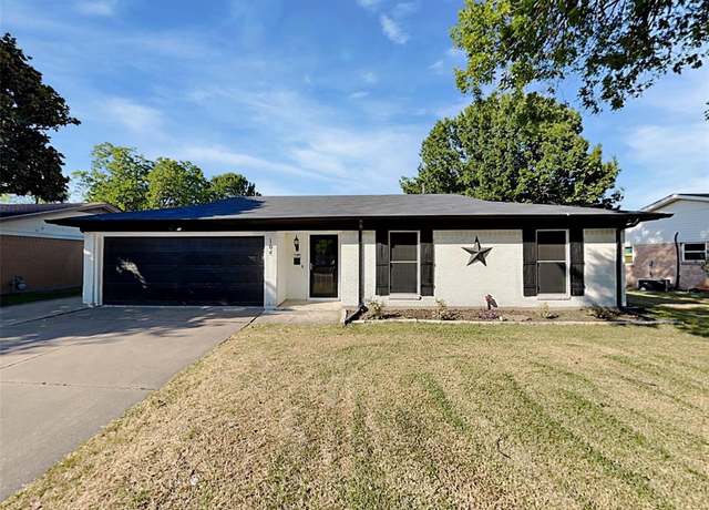 Property at 104 Jill Ann Dr, Burleson, TX 76028, 3 beds, 2 baths
