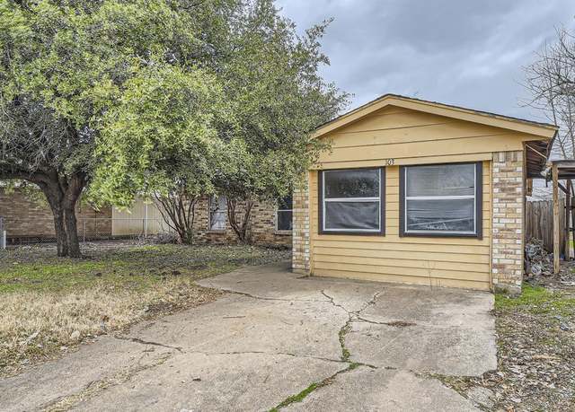 Property at 103 Lorie St, Alvarado, TX 76009, 3 beds, 1 bath