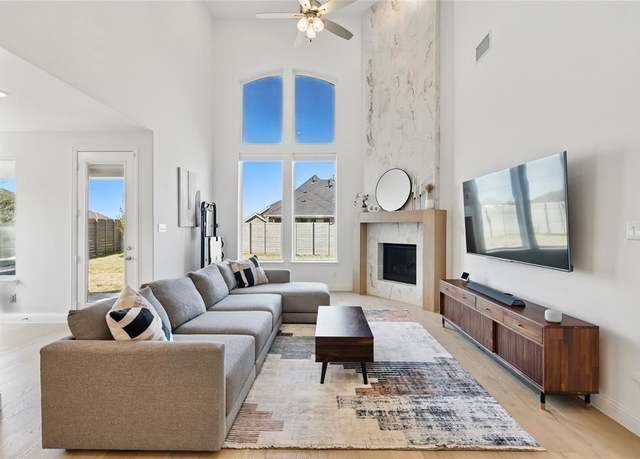 Property at 1705 Wren St, Argyle, TX 76226, 4 beds, 3 baths