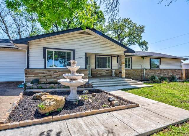 Property at 110 Pine St, Weatherford, TX 76086, 4 beds, 2.5 baths