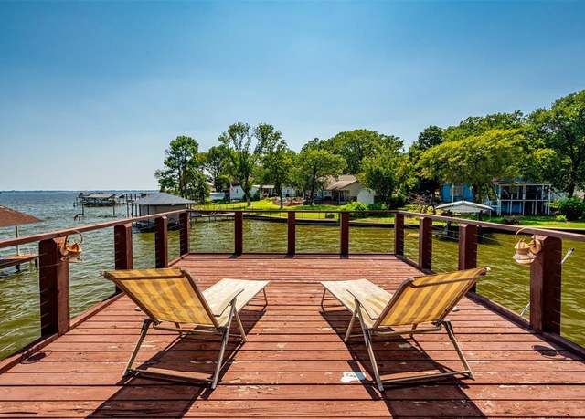 Property at 239 Southlake Dr, Mabank, TX 75156, 3 beds, 4 baths