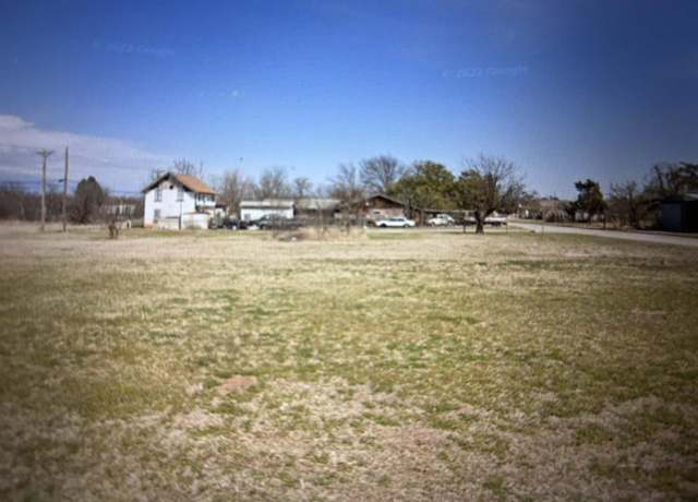 Property at 402 Fort Worth St, Wichita Falls, TX 76301