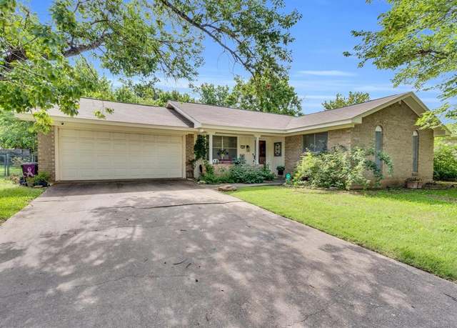 Property at 1502 Yucca St, Midlothian, TX 76065, 3 beds, 2 baths